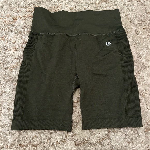 Forever 21 Pants - Women's green biker athletic Shorts